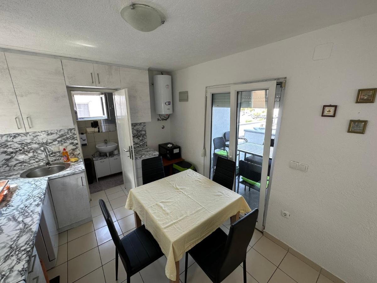 Apartments Kovac Vir Buitenkant foto